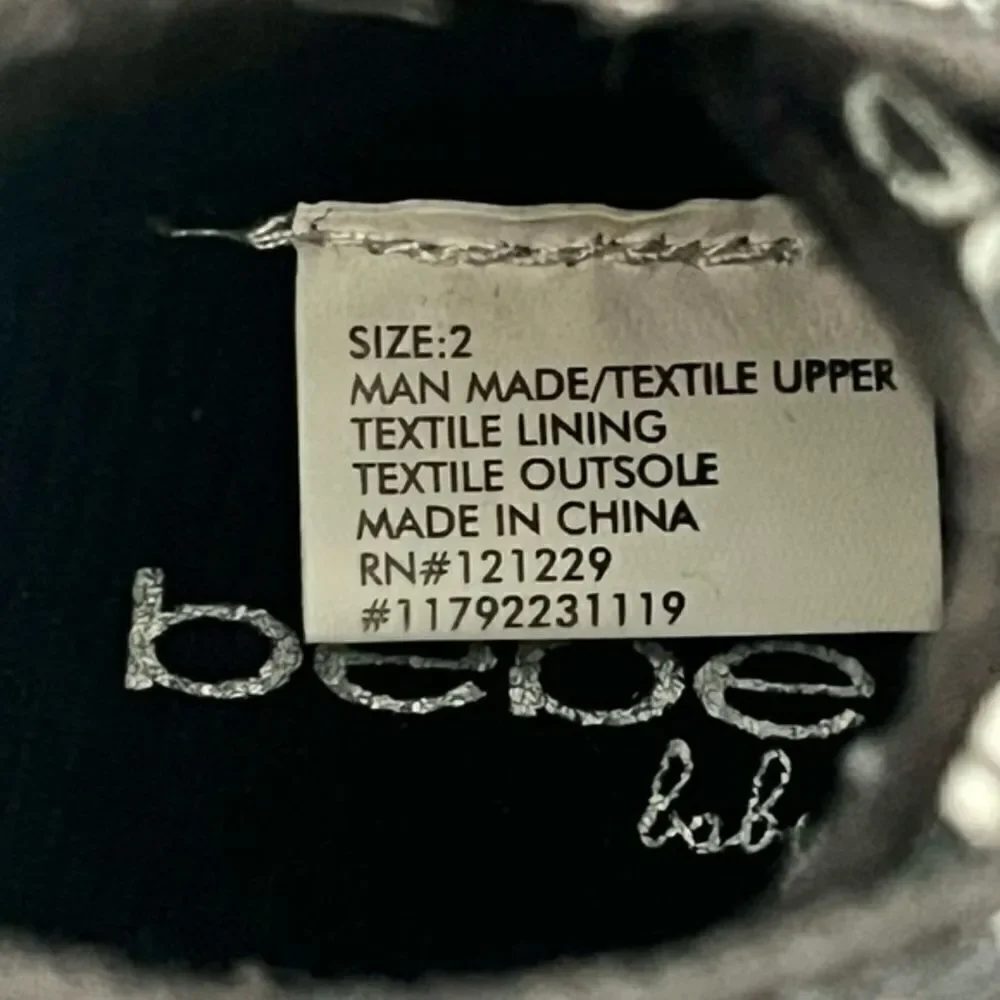 bebe Baby Crib Sneakers Size‎ 2 (3-6 months)